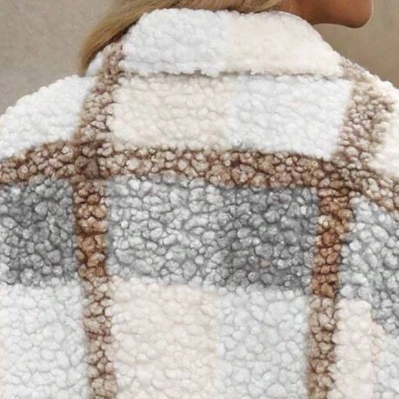 Cozy Plaid Button Down Oversized jacket Shacket - Picture 4 of 6